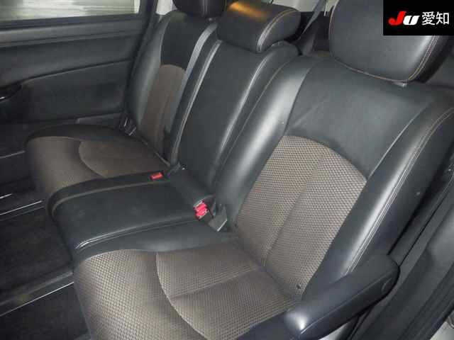 NISSAN ELGRAND 2010