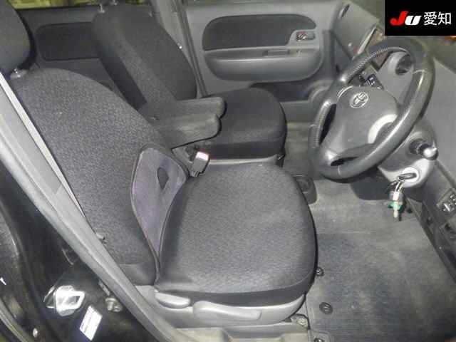 TOYOTA SIENTA 2012