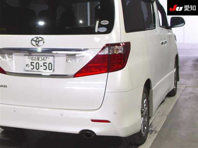 TOYOTA ALPHARD 2011