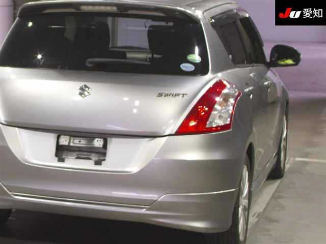 SUZUKI SWIFT 2012