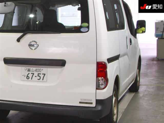 NISSAN NV200 2015
