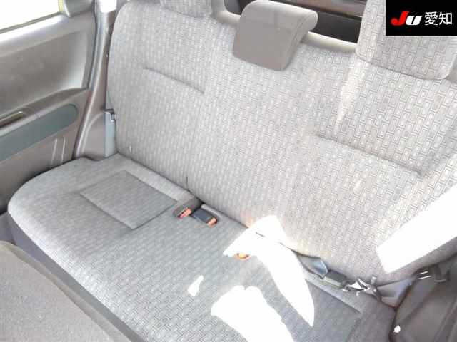 TOYOTA SPADE 2013