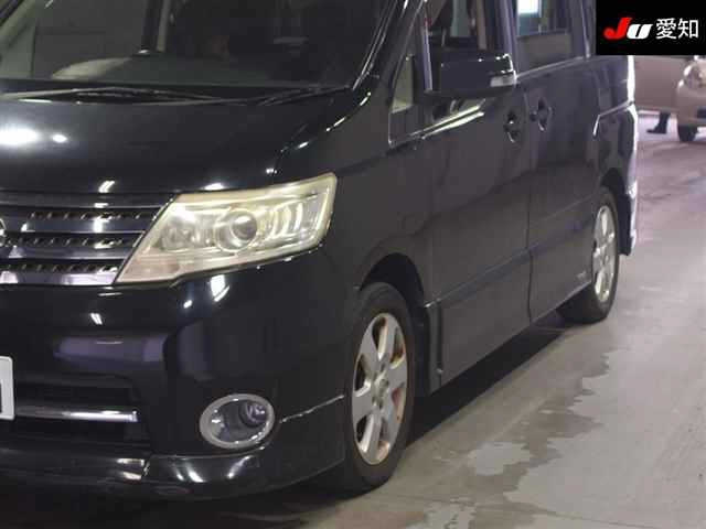 NISSAN SERENA 2010