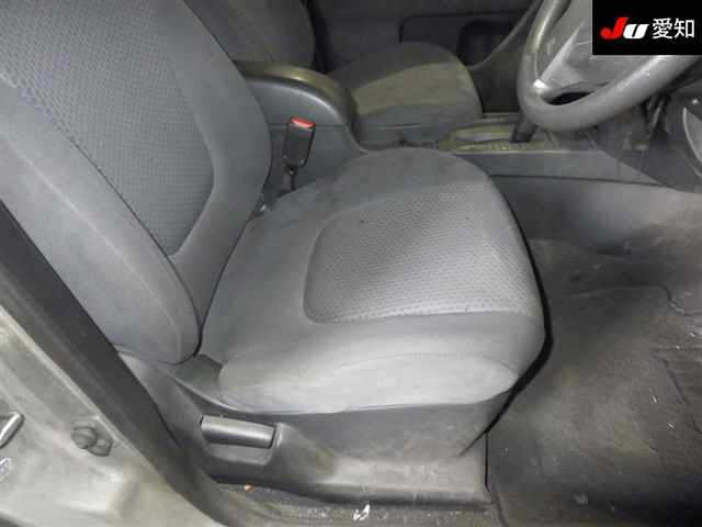 NISSAN WINGROAD 2016