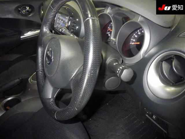 NISSAN JUKE 2011