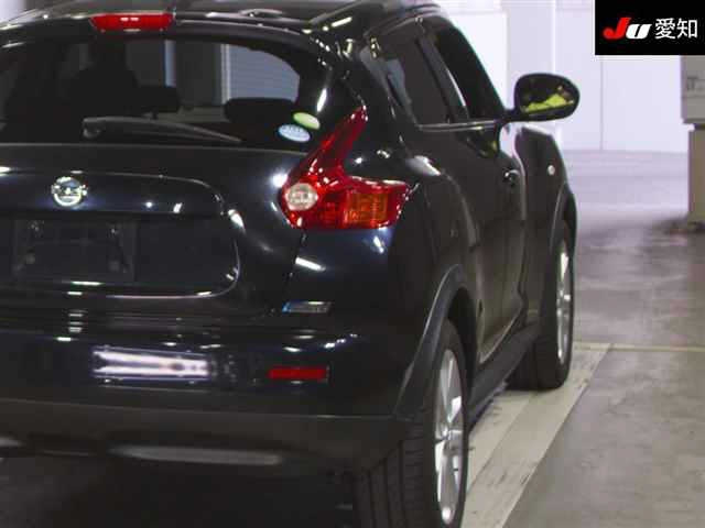 NISSAN JUKE 2011