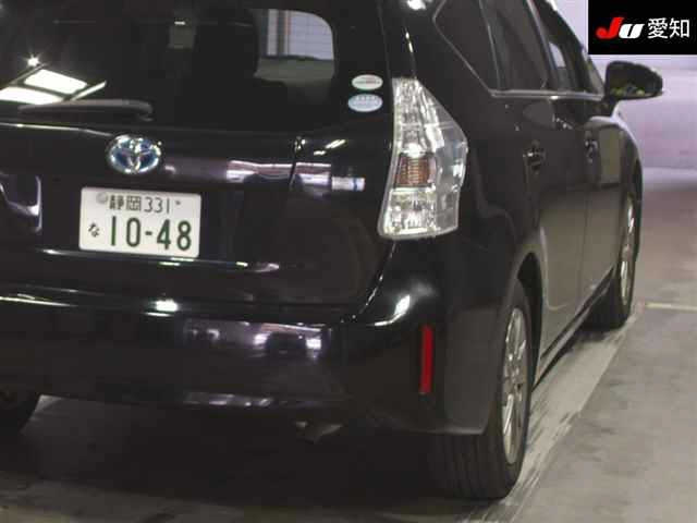 TOYOTA PRIUS ALPHA 2012
