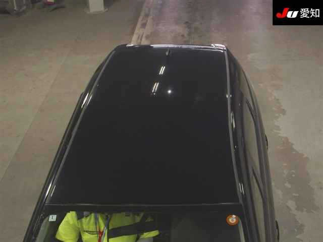 TOYOTA PRIUS ALPHA 2012