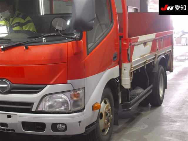 HINO DUTRO 2015