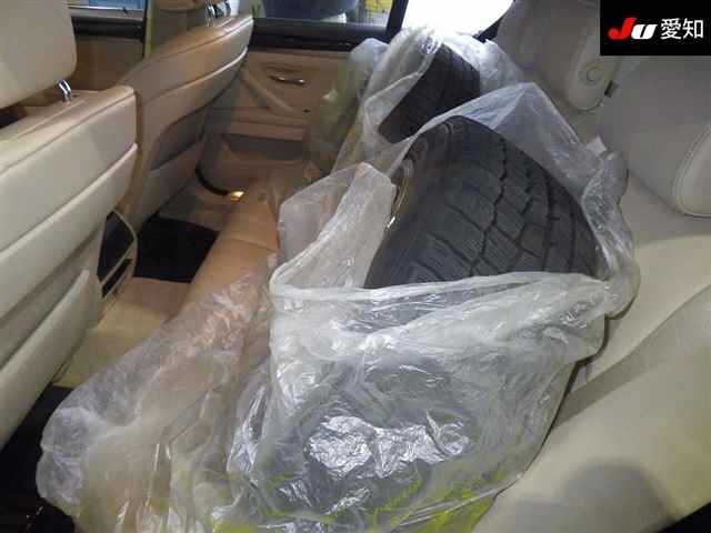 BMW 5 SERIES 2012