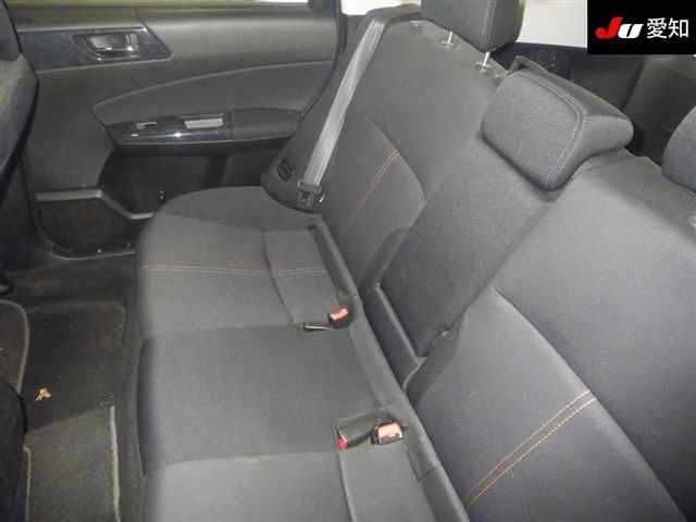 SUBARU FORESTER 2010