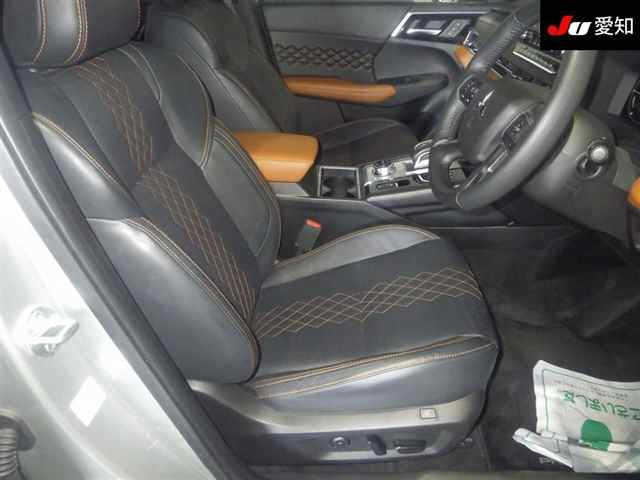 MITSUBISHI OUTLANDER PHEV 2021