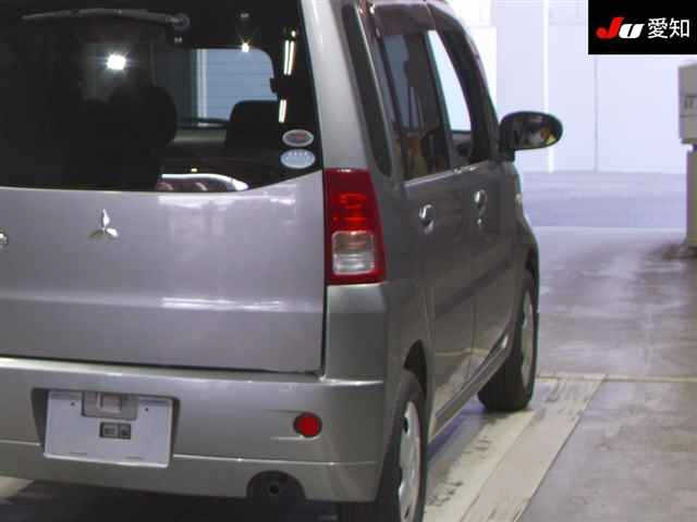 MITSUBISHI TOPPO 2010