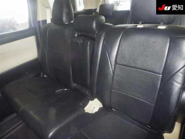 TOYOTA VELLFIRE 2017