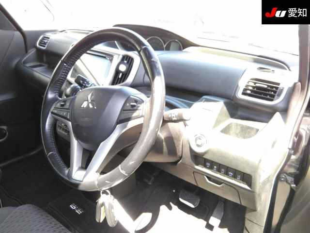 MITSUBISHI DELICA D2 2018