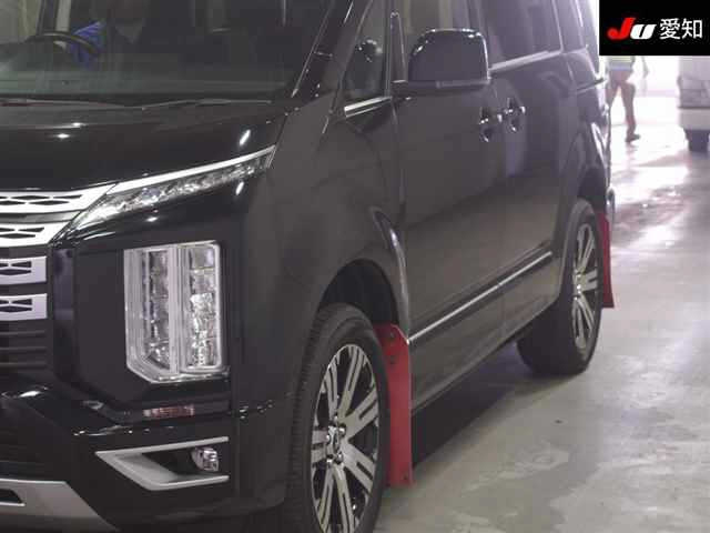 MITSUBISHI DELICA D5 2020