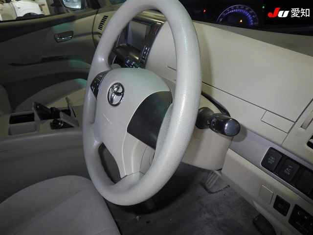 TOYOTA ESTIMA HYBRID 2009