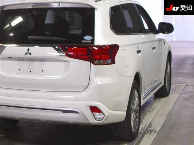 MITSUBISHI OUTLANDER PHEV 2020