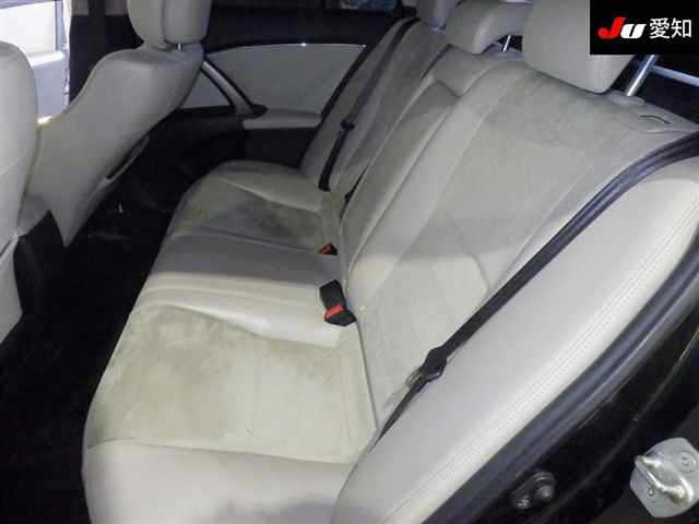 TOYOTA AVENSIS WAGON 2013