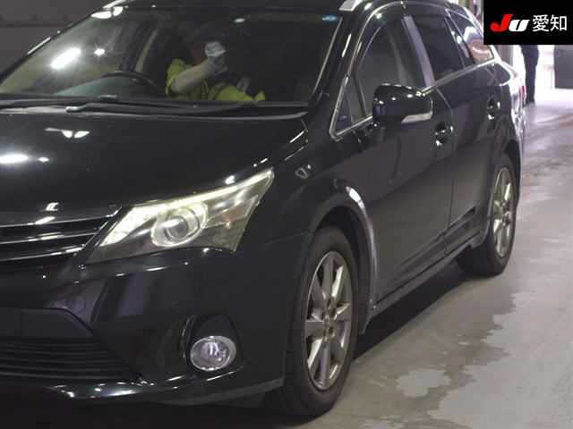 TOYOTA AVENSIS WAGON 2013