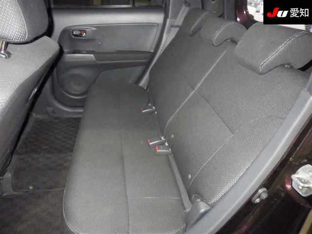 TOYOTA BB 2013