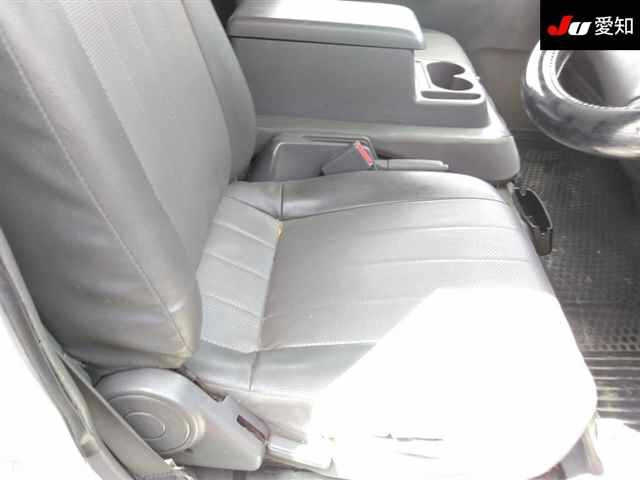 MAZDA BONGO VAN 2011