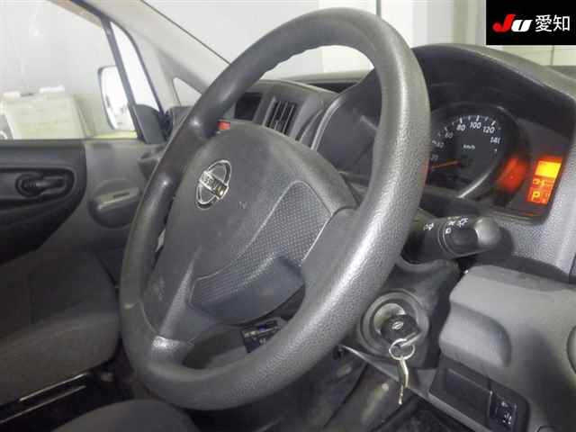 NISSAN NV200 2012