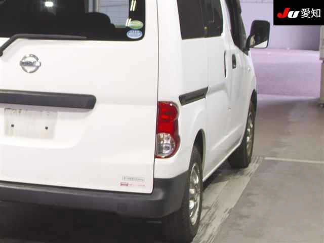 NISSAN NV200 2012