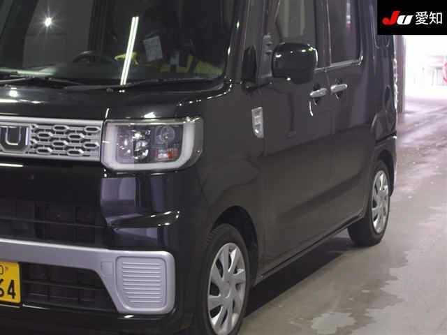 DAIHATSU WAKE 2014