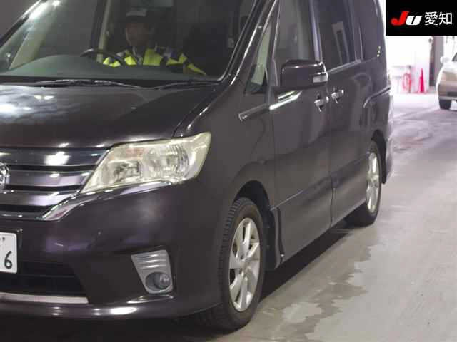 NISSAN SERENA 2011