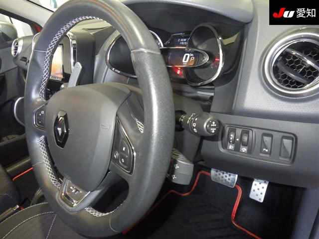 RENAULT LUTECIA 2015