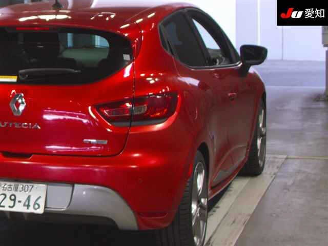 RENAULT LUTECIA 2015