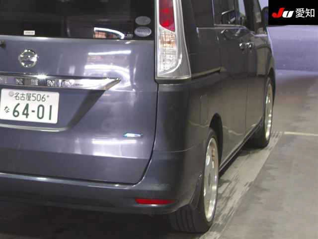 NISSAN SERENA 2011