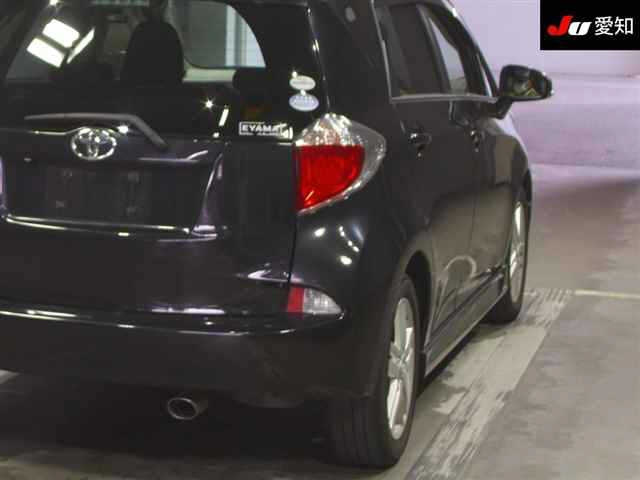 TOYOTA RACTIS 2011