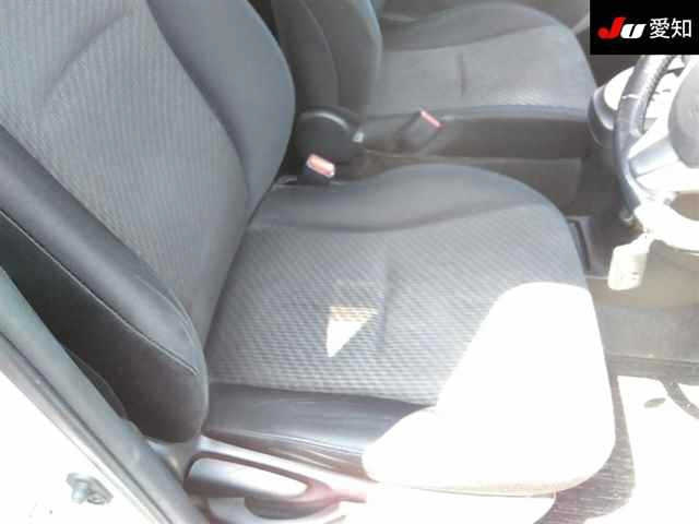 TOYOTA RACTIS 2010