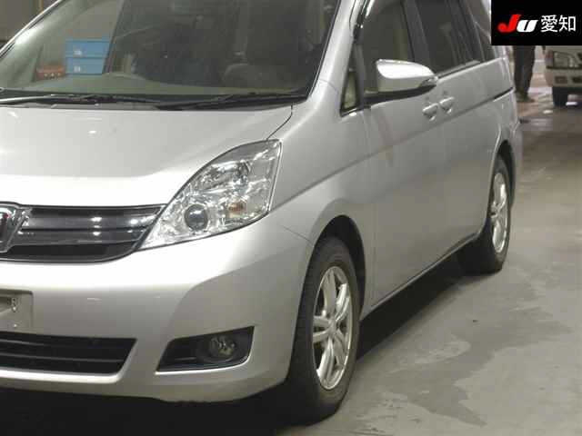 TOYOTA ISIS 2014