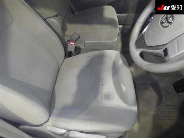 TOYOTA ISIS 2014