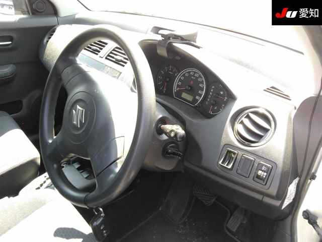SUZUKI SWIFT 2010