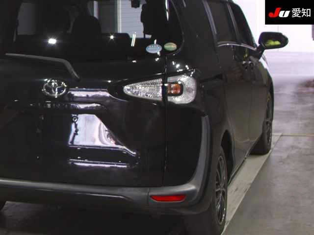 TOYOTA SIENTA 2016