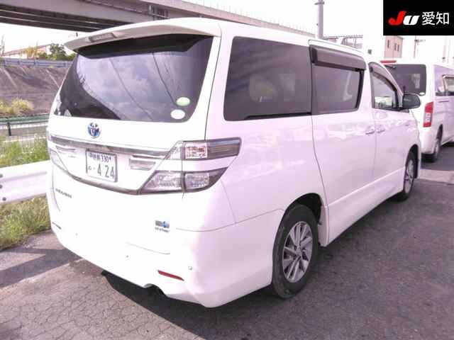 TOYOTA VELLFIRE 2013