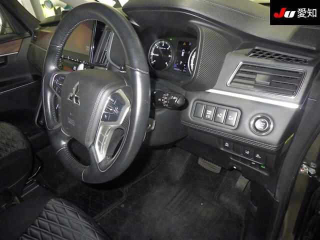 MITSUBISHI DELICA D5 2019