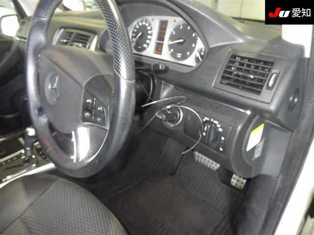 MERCEDES BENZ B CLASS 2010