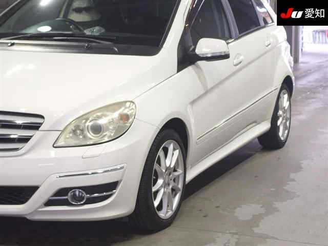 MERCEDES BENZ B CLASS 2010