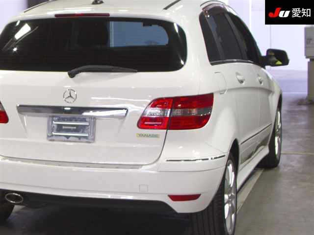 MERCEDES BENZ B CLASS 2010