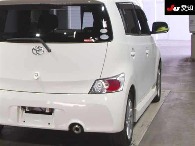 TOYOTA BB 2012