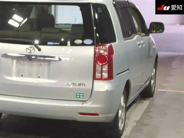 TOYOTA RAUM 2008