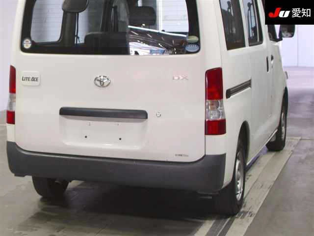 TOYOTA LITE ACE VAN 2016