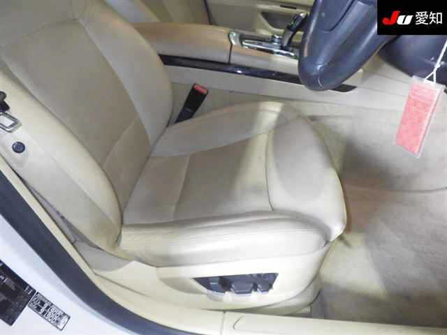 BMW 7 SERIES 2012