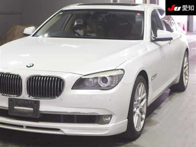 BMW 7 SERIES 2012