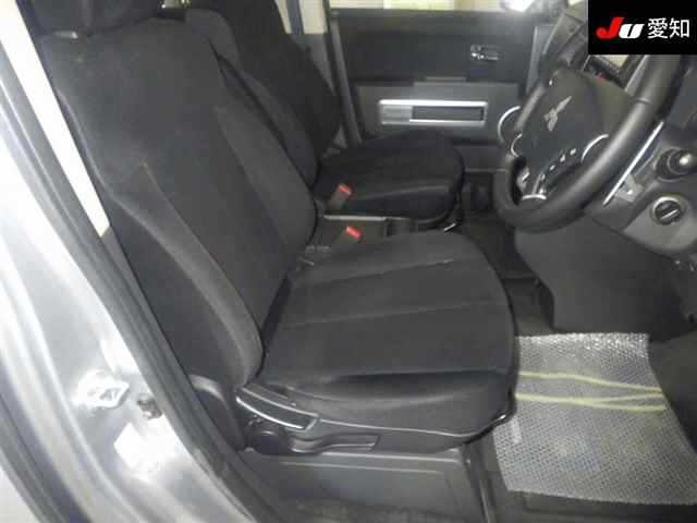 MITSUBISHI DELICA D5 2016